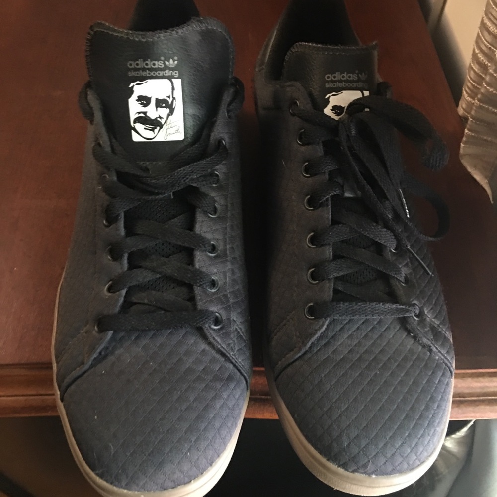 Adidas Black Stan smiths
